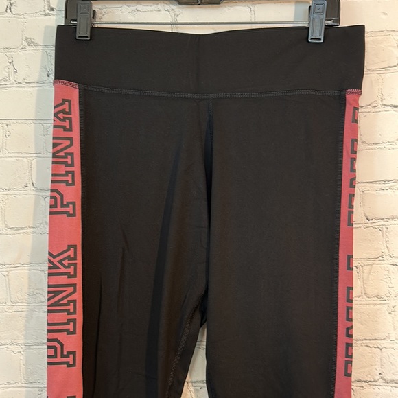 Victoria’s Secret Pink ultimate leggings - Picture 2 of 6